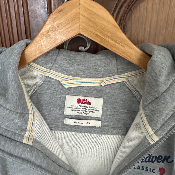 Fjallraven Gray Sweatshirt, zip up, size XS - Picture 3 of 4